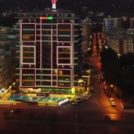 דירה Tower Sea View 47 אלאניה